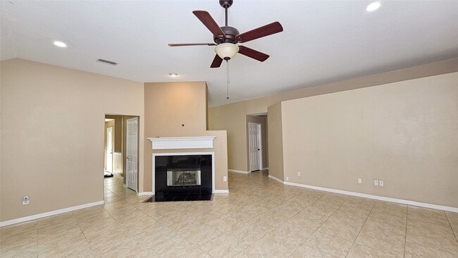 Building Photo - 19 Mystic Glade Ct