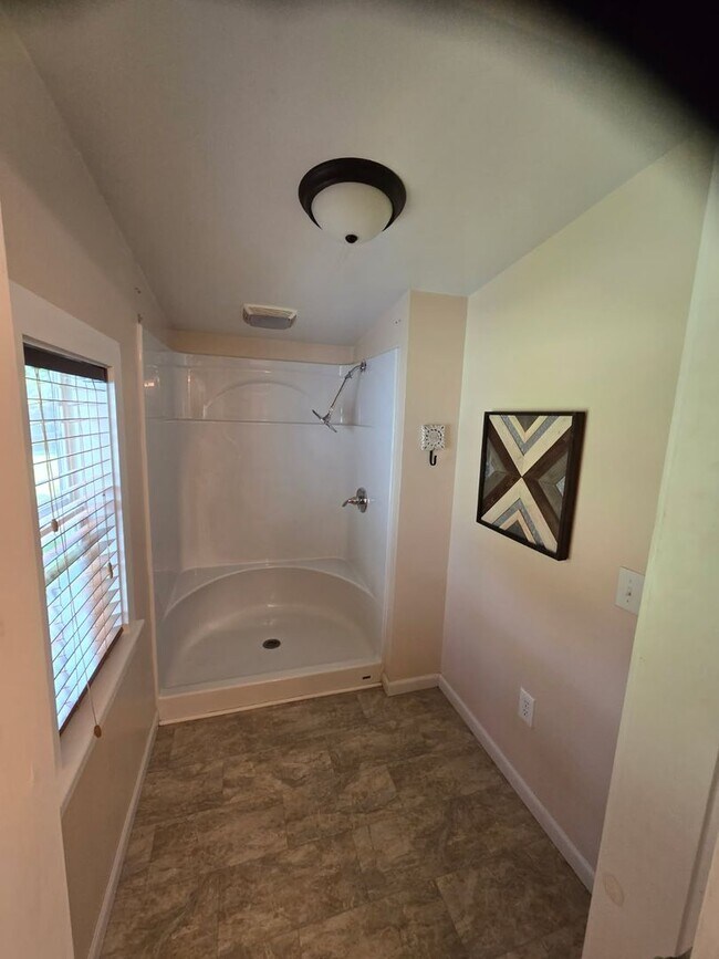Building Photo - 3 Bed, 2 Bath Home Available in Greer