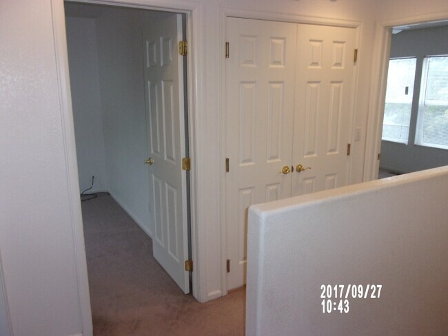 Building Photo - 4631 S Swadley Ct