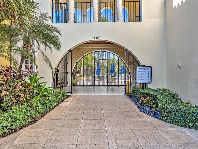 Building Photo - 20780 NE 32nd Ave