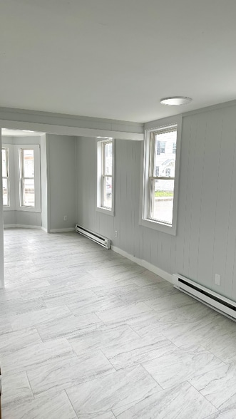 Building Photo - 48 Mechanic St