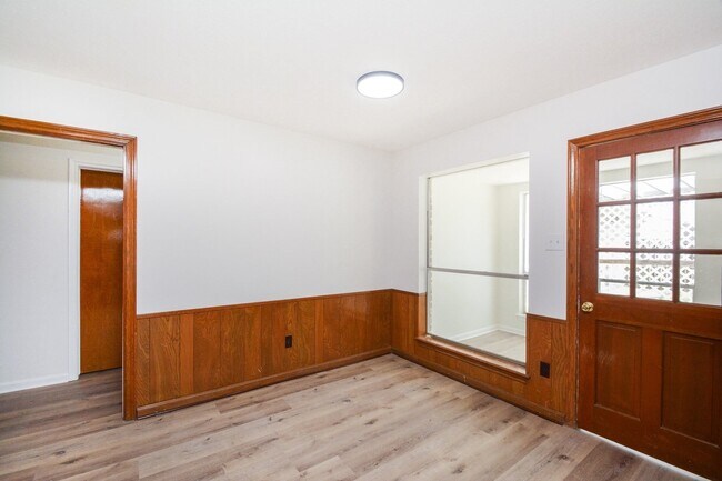 Building Photo - 10811 Vickijohn Ct