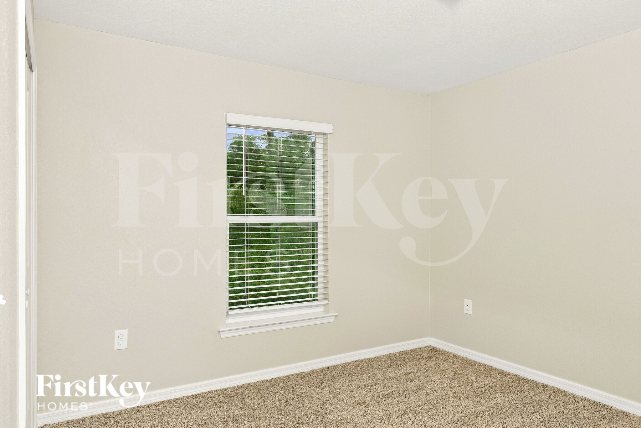 Building Photo - 4611 Belladonna Ave