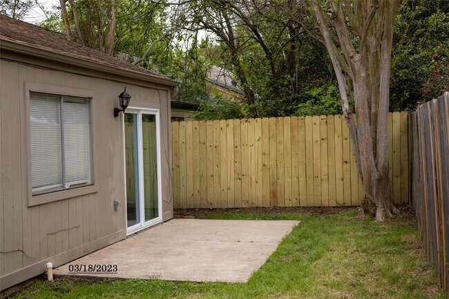 Building Photo - 16714 Britford