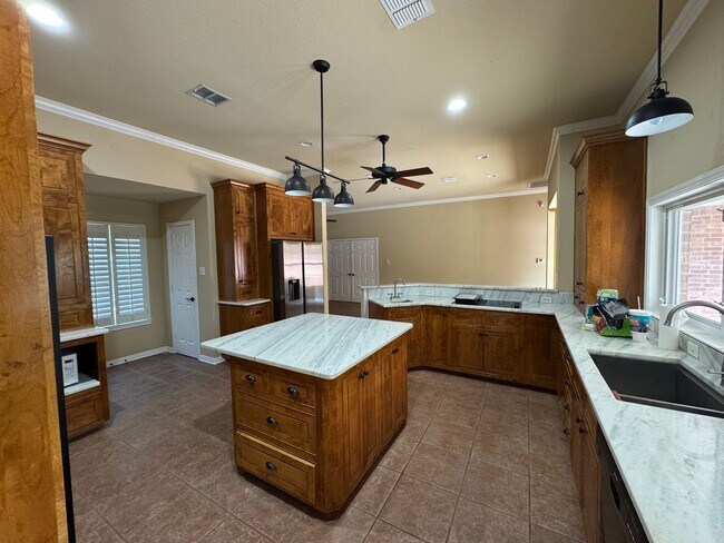 Building Photo - Beautiful Corner Lot Estate