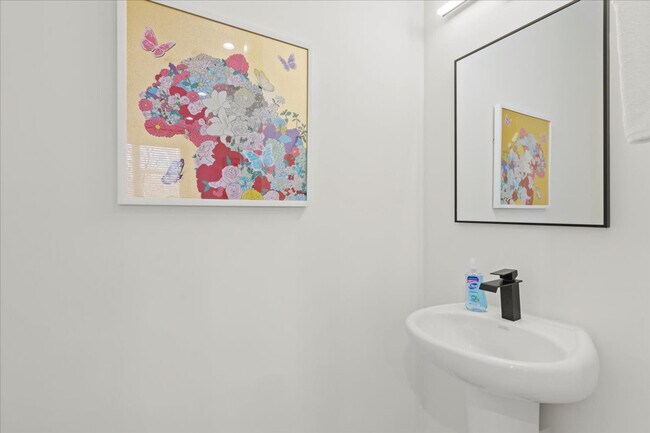 Building Photo - 1111 Dade St