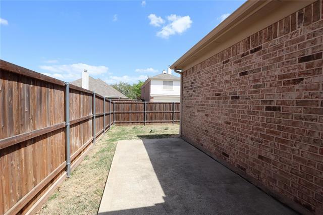 Building Photo - 12618 Red Hawk Dr