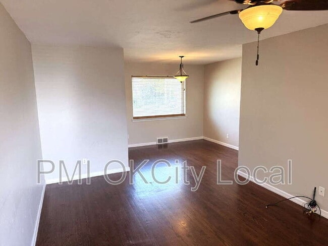 Building Photo - 3025 NW 67th St