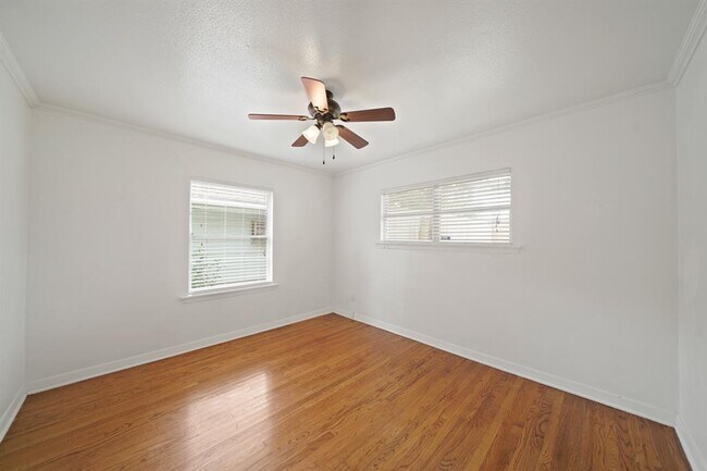 Building Photo - 10602 Willowisp Dr