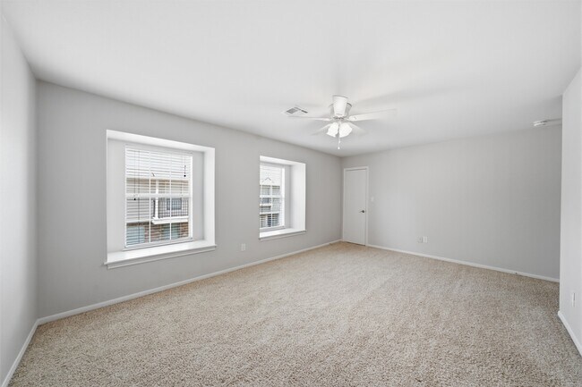 Building Photo - 727 Bunker Hill Rd