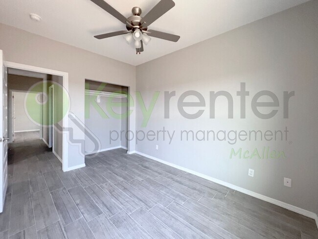 Building Photo - 1812 Redbud Ln