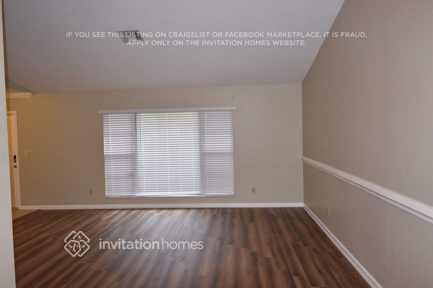 Building Photo - 845 Daffodil Dr