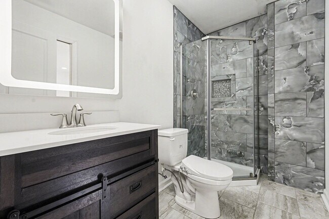 Building Photo - Luxurious Living Lewis Style: A Spacious 5-Bedroom Home with Modern Elegance