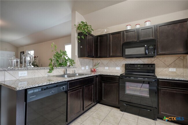 Building Photo - 5821 Roderick Dr