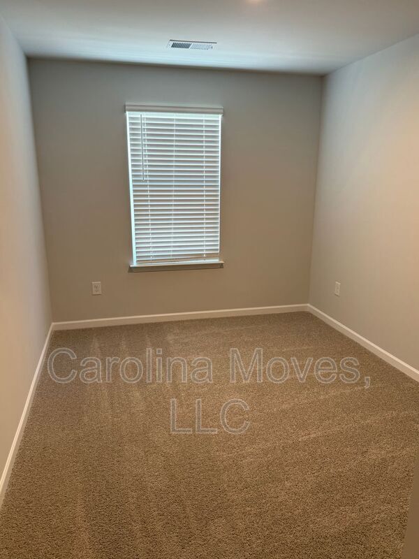 Building Photo - 179 Randwick Ln