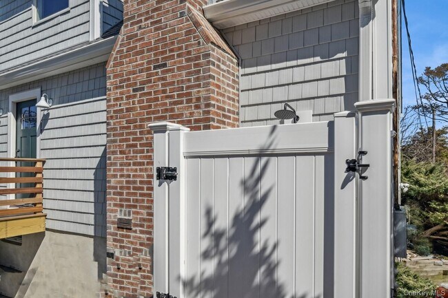 Building Photo - 535 Birch Ln
