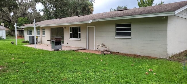 Building Photo - 43 Main St