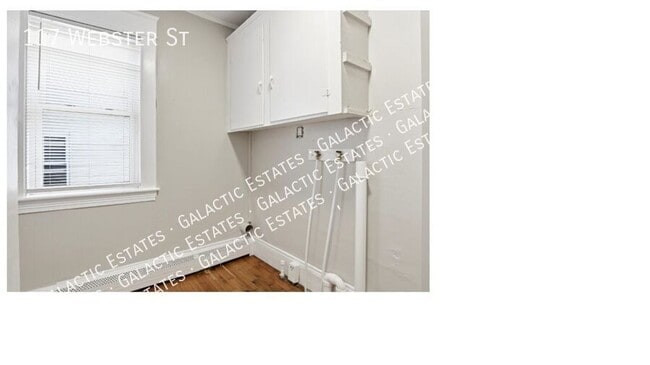 Building Photo - 117 Webster St