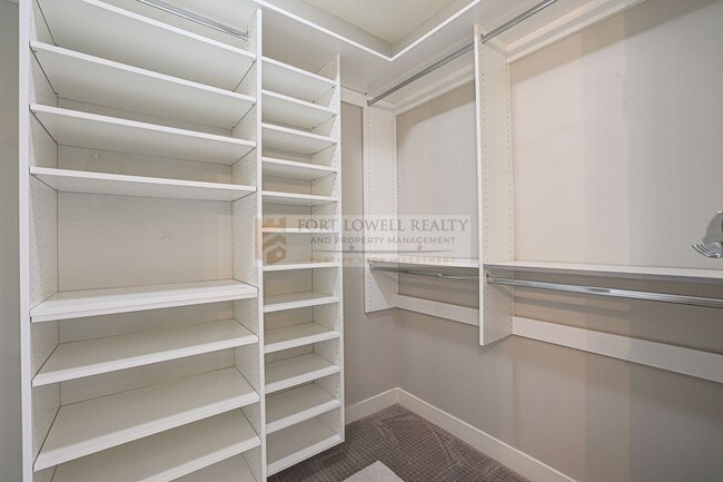Building Photo - Amazing Rental in Lower Arcadia available ...