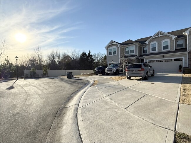 Building Photo - 7038 Levelcross Ln