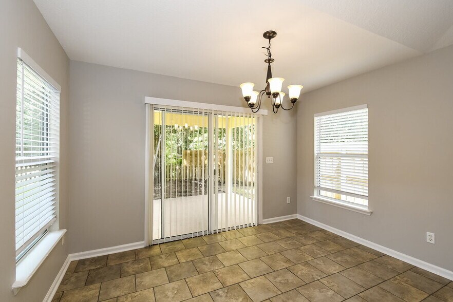 Building Photo - 12616 Pine Marsh Way
