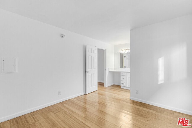 Building Photo - 2627 5th St
