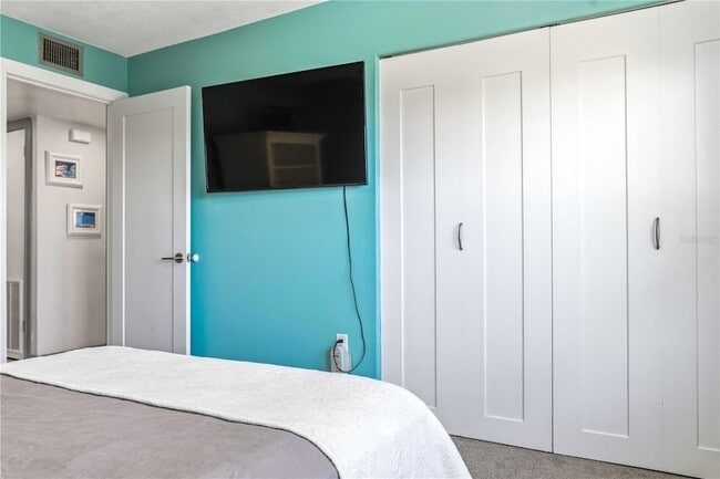 Building Photo - 105 Island Way