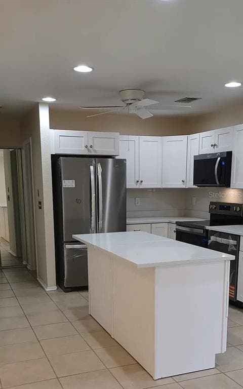 Building Photo - 5439 Kenwood Dr