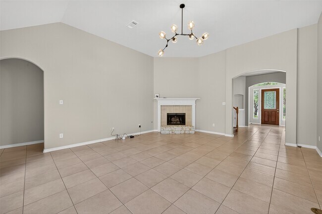 Building Photo - 2223 Fern Mist Ln