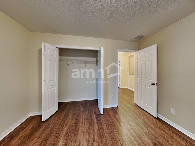 Building Photo - 15260 Perdido Dr