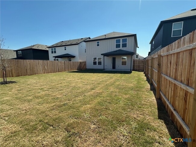 Building Photo - 945 Heartseed Ave