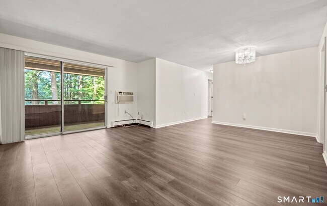 Building Photo - 38 Rambling Brook Ln