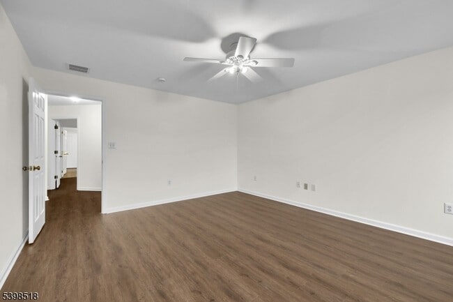 Building Photo - 28 Henning Terrace