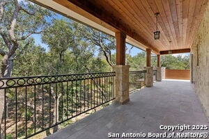 Building Photo - 807 Happy View