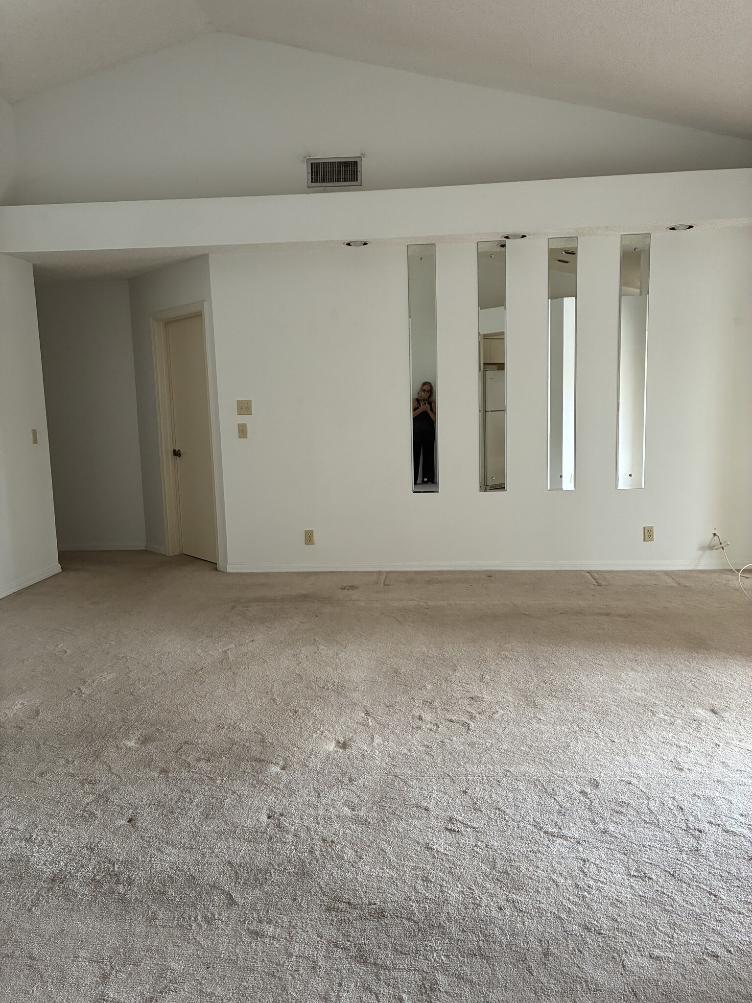 Building Photo - 3226 Laurel Oaks Ln