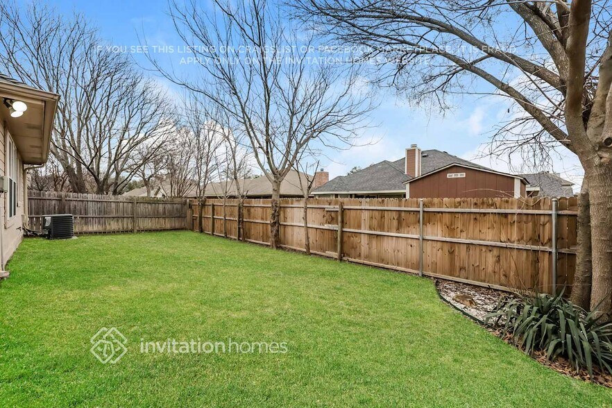 Building Photo - 2309 Brookview Dr