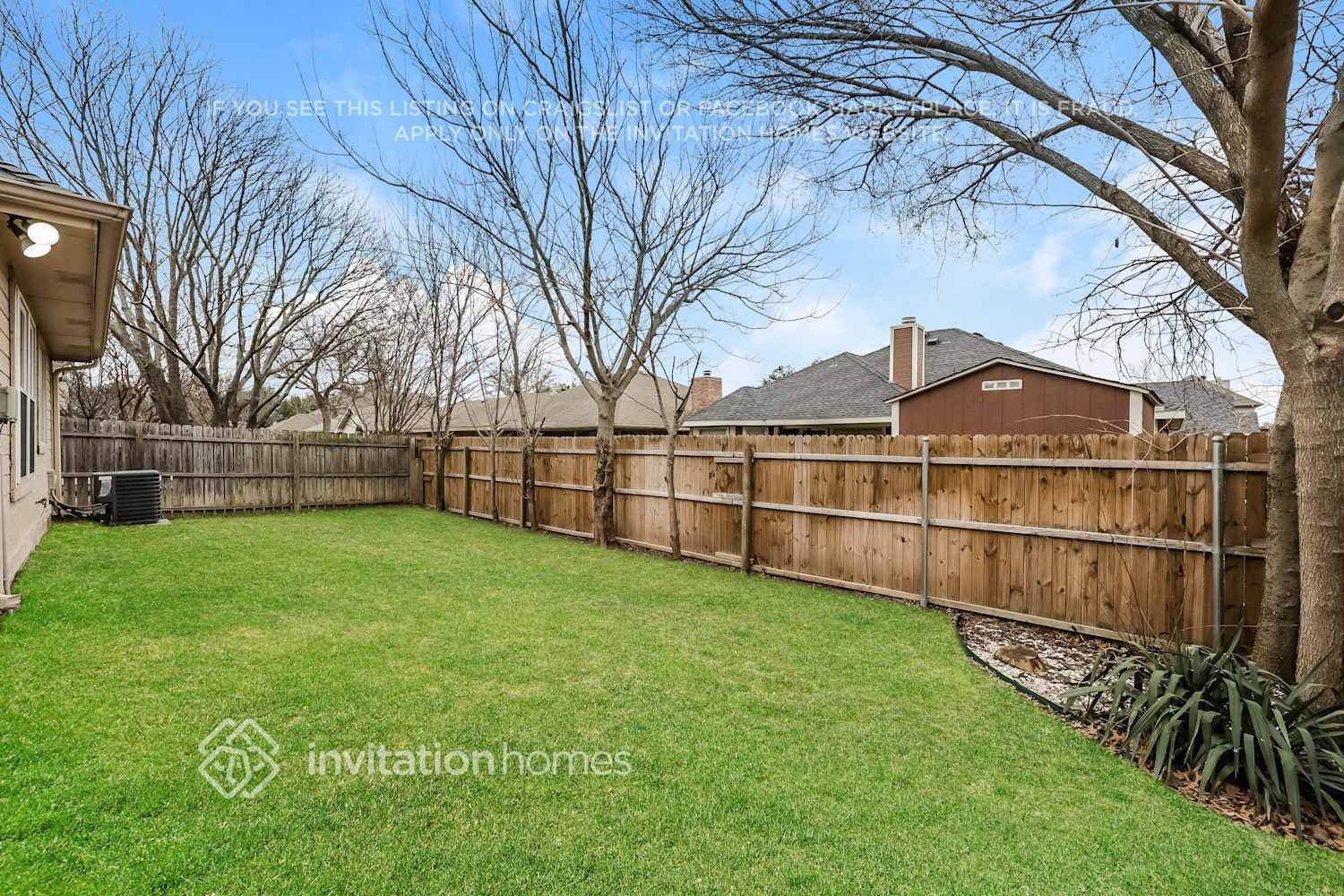 Building Photo - 2309 Brookview Dr