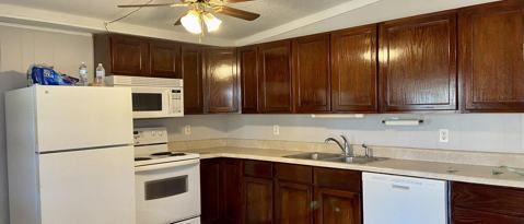 Building Photo - 388 MacArthur Cir