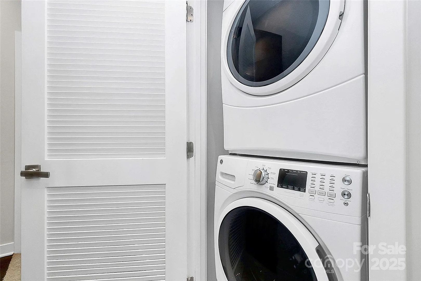 Building Photo - 317 Music Hall Wy