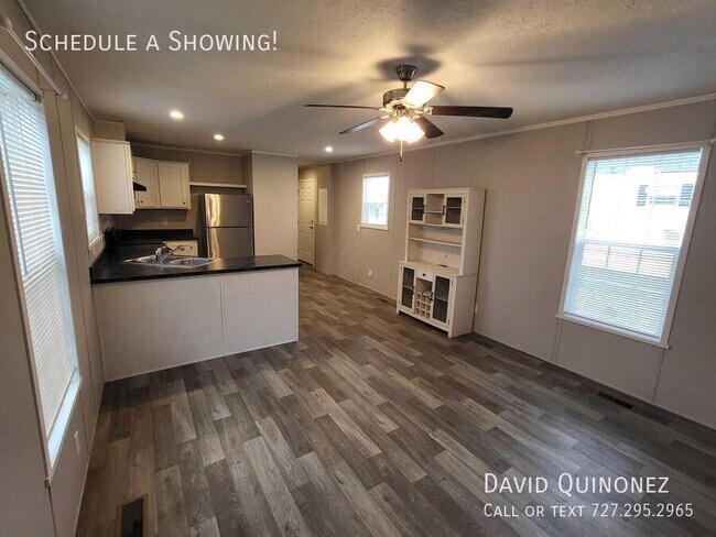Building Photo - 3250 Maysville Pike