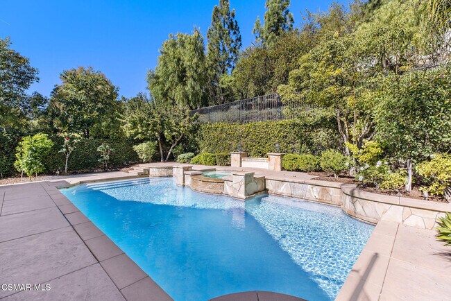 Building Photo - 6051 Caledonia Ct