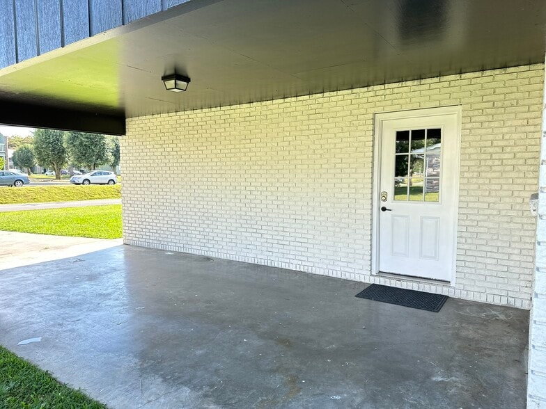 Building Photo - 1294 Old Newport Hwy