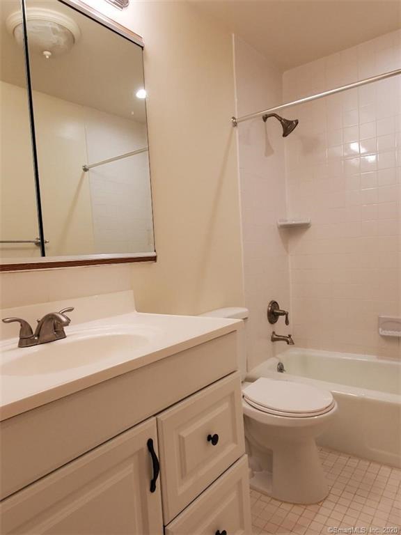 Building Photo - 23 Olcott Way