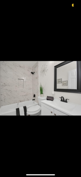 Building Photo - 1119 W Broad St