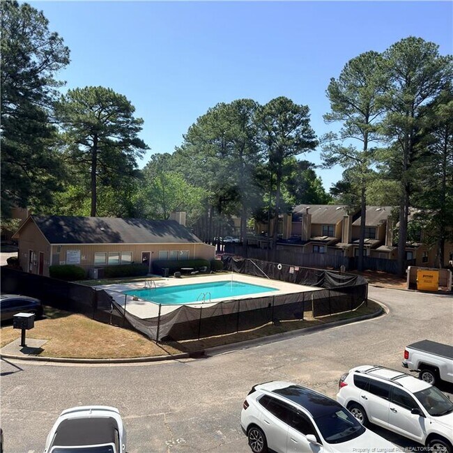 Building Photo - 1276 N Forest Dr