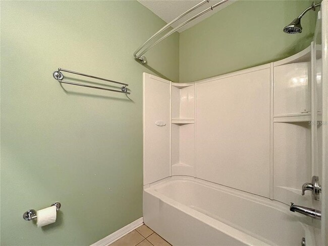 Building Photo - 2572 Limerick Cir