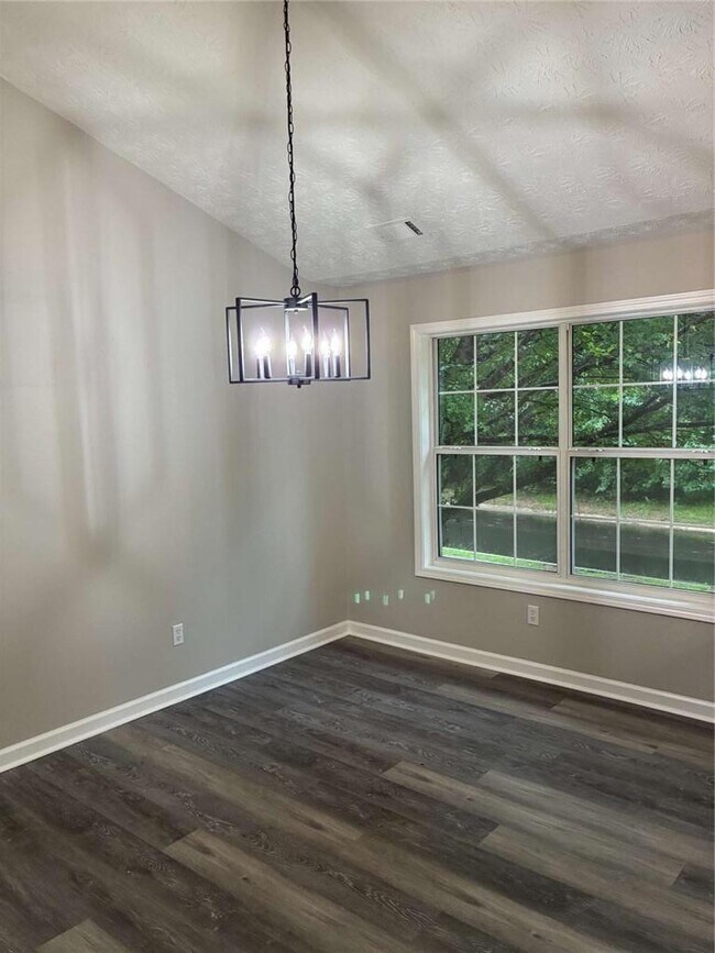 Building Photo - 40 Wynfield Dr