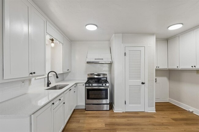 Building Photo - 2145 NW 32nd St