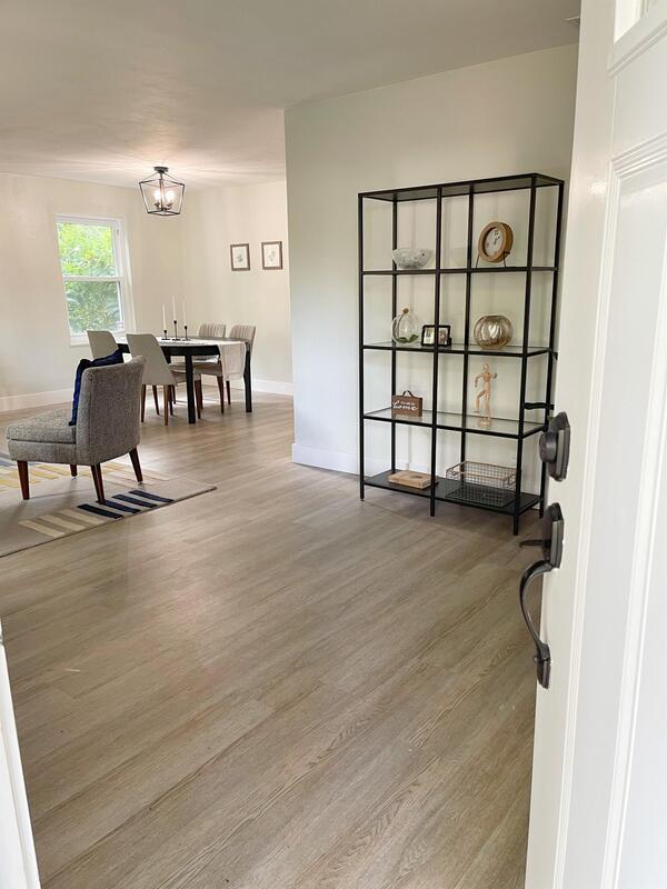 Building Photo - 7591 Amherst Ave