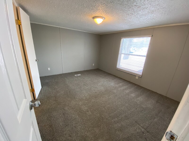 Building Photo - 1914 Borman Ct